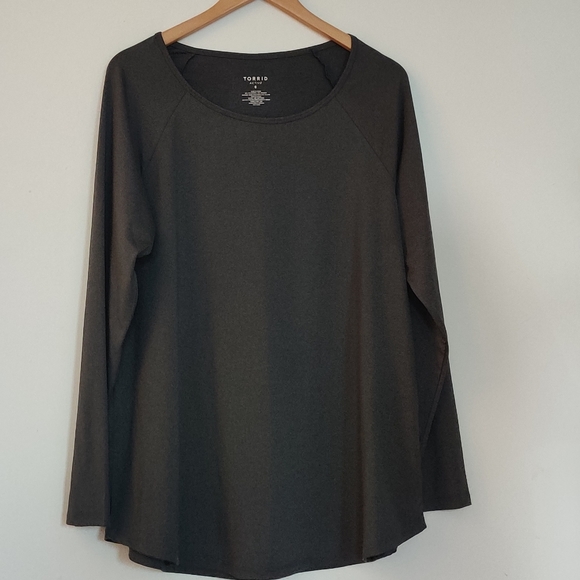 TORRID ACTIVE Long Sleeve Top Size0